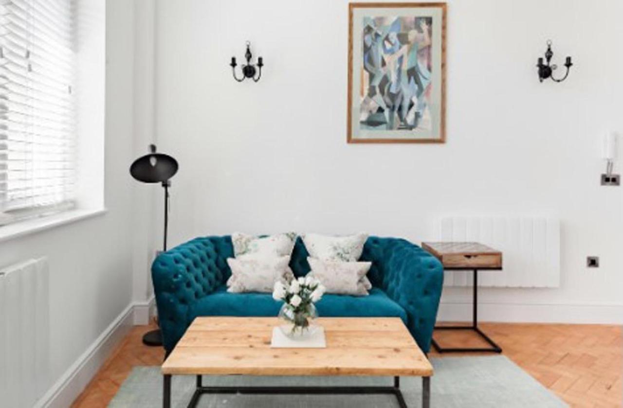 Warwick Post Office Apartment Bagian luar foto