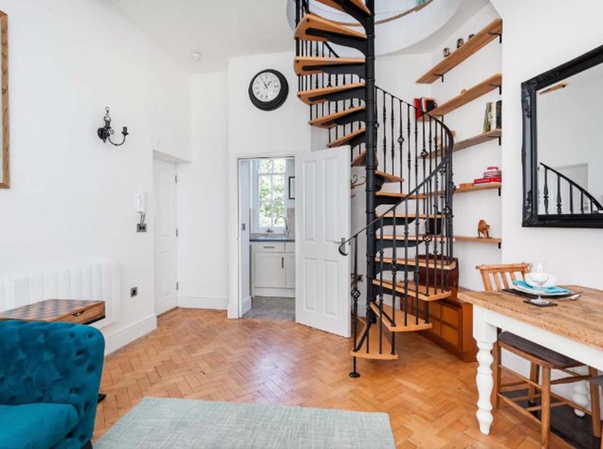 Warwick Post Office Apartment Bagian luar foto